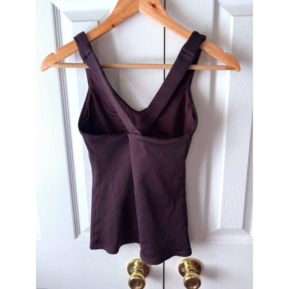 alo Yoga Elevate Dark Plum Ribbed Cross-Over V-Neck Workout Tank Top M
